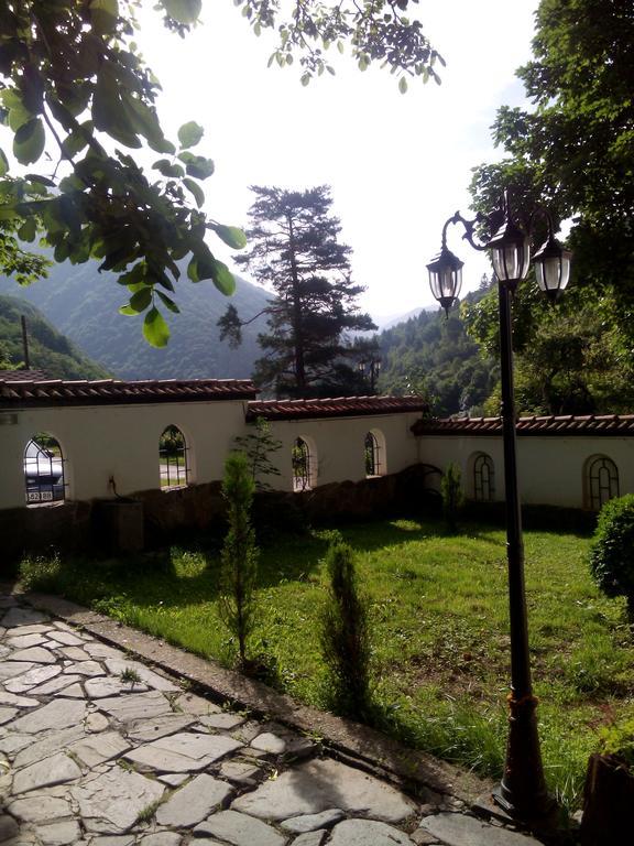 Hotel Pchelina Rila Monastery Buitenkant foto
